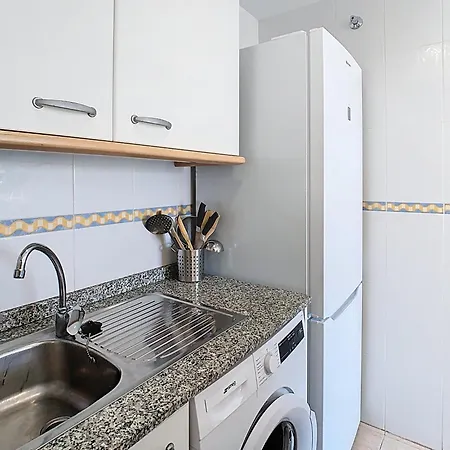 Two-bedroom Penthouse Next To The Sea Appartement *